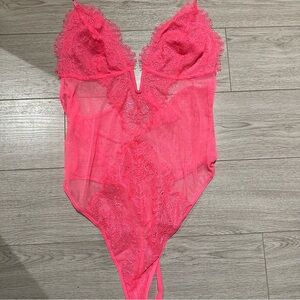 VICTORIA’S SECRET Lace Cut Out
